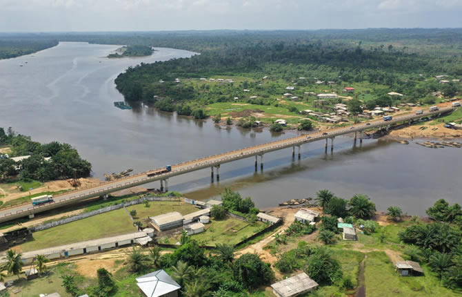 dibamba-pont_670